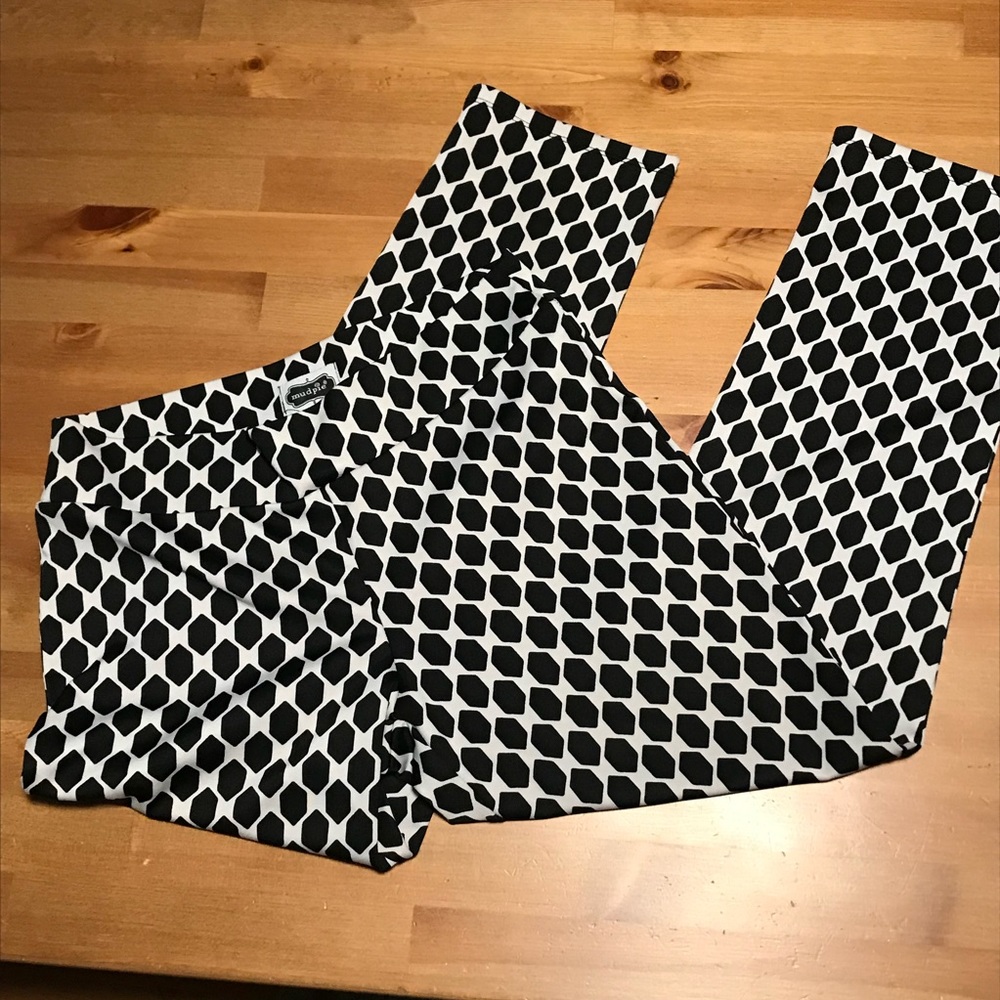 Black and white retro pants